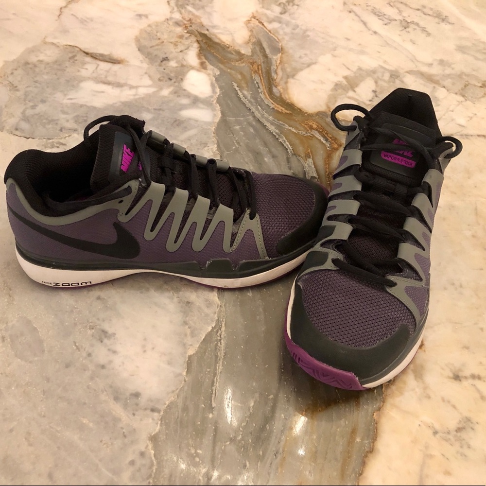🎾 Very cute Nike Tennis Court Shoes 🎾